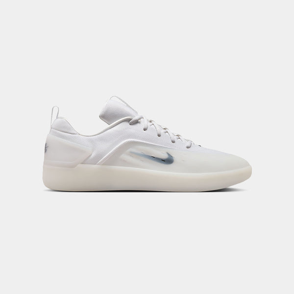 NIKE SB ZOOM NYJAH 4 - WHITE/BLACK FQ1273-100 - PLA
