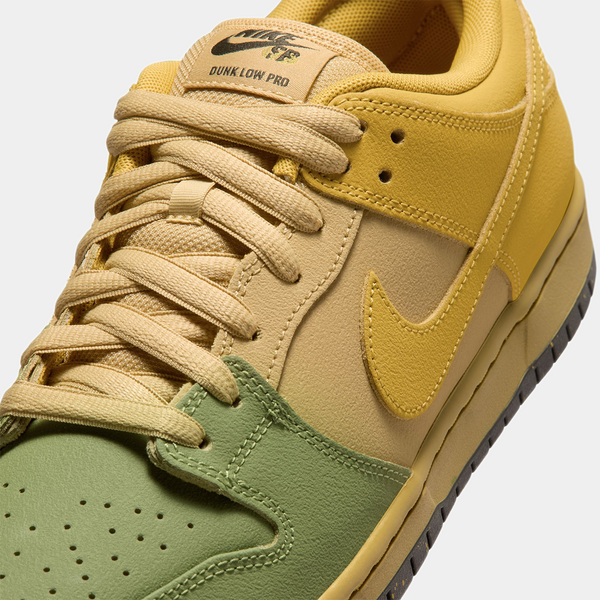 NIKE SB DUNK LOW PRO WC - SAFFRON QUARTZ/PEAR
