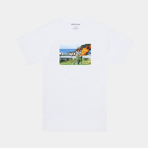FUCKING AWESOME CAR BURN TEE - WHITE