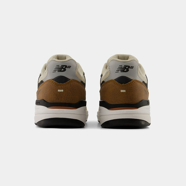 NEW BALANCE 933-REYNOLDS - QUICKSAND/SEA SALT