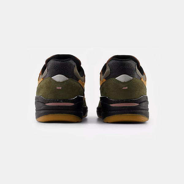 NEW BALANCE X MIKE GIGLIOTTI 933-REYNOLDS - TRUE BROWN/CANDY PINK