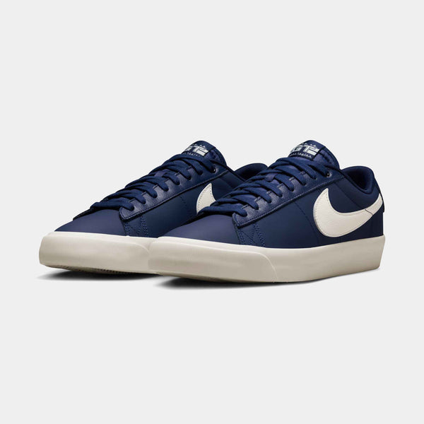 NIKE SB BLAZER LOW PRO GT -  BLUE VOID/SAIL