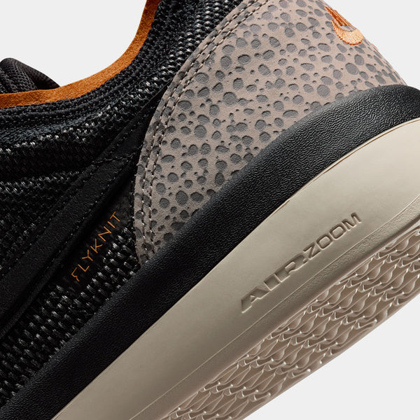 NIKE SB PS8 - COBBLESTONE/BLACK-MONARCH