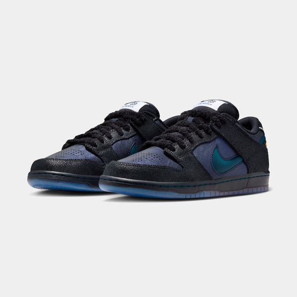 NIKE SB X BLUETILE DUNK LOW - BLACK/MARINA
