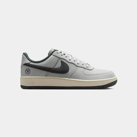 NIKE SB X YUTO HORIGOME AIR FORCE 1 - WHITE/IRON GREY