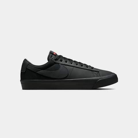 NIKE SB ZOOM BLAZER LOW PRO GT ISO - BLACK/BLACK