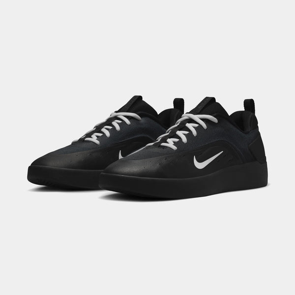 NIKE SB ZOOM NYJAH 4 - BLACK/WHITE