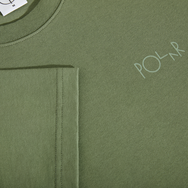 POLAR STROKE LOGO CONTRAST TEE - MOSS GREEN